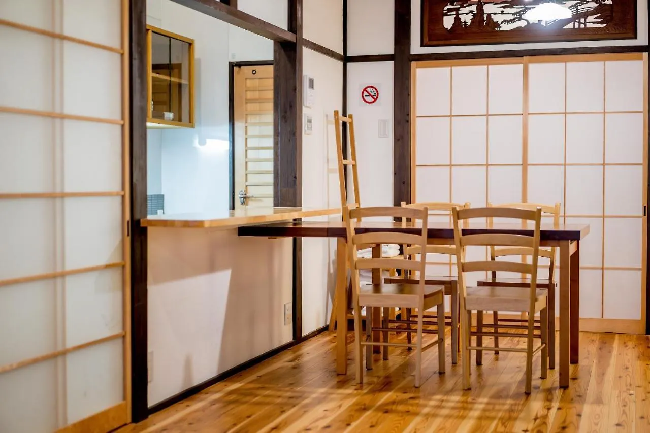 Resi Stay Tomaroka Mongakucho Kyōto 0*,