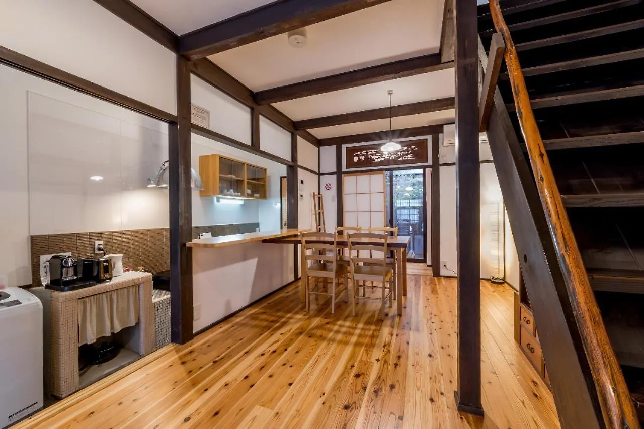 Resi Stay Tomaroka Mongakucho Kyōto Japan